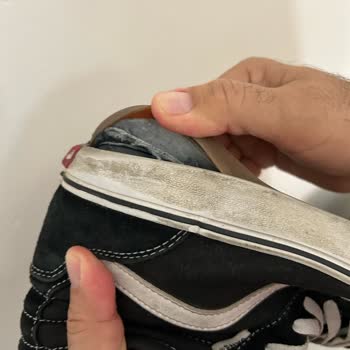 Vans Ayakkabımın Altı Açıldı