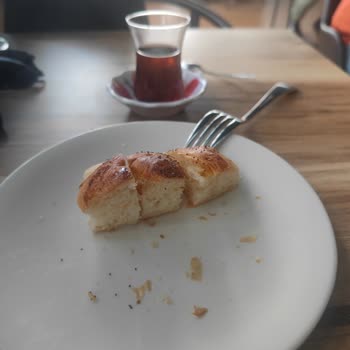 Tarihi Sarıyer Börekçisi (Sarıyer) Vadi İstanbul Bayat Ürünler