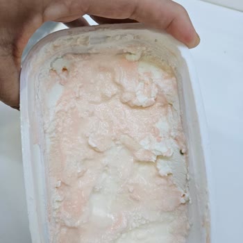 Pınar Et ve Süt Labne Peynirin Rengi Değişti