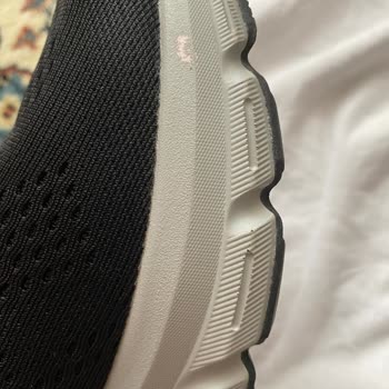 Skechers Üretim Hatasını Müşteriye Yüklüyor.