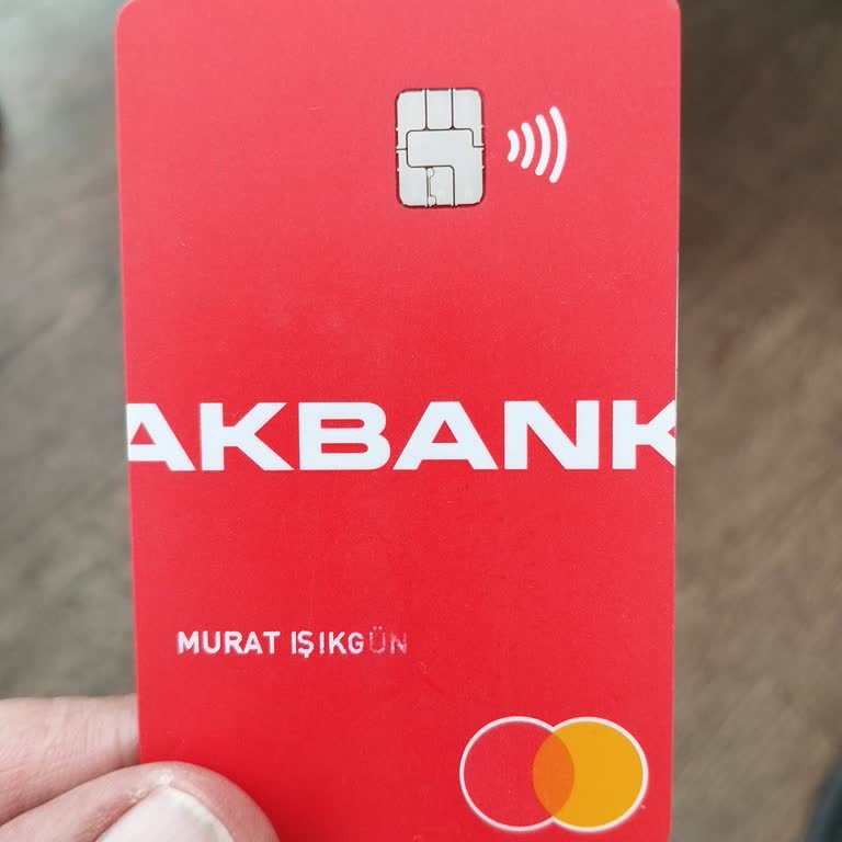 Akbank Gişedeki Bayan Adam Kayırıyor