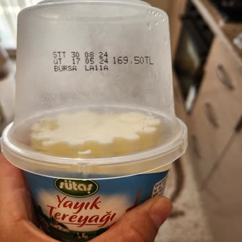 Sütaş Tereyağından Siyah Bir Yabancı Madde Çıktı