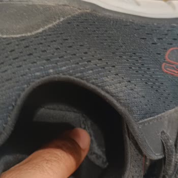 Skechers Ayakkabı Dünyası Ürünün Arkasında Kal