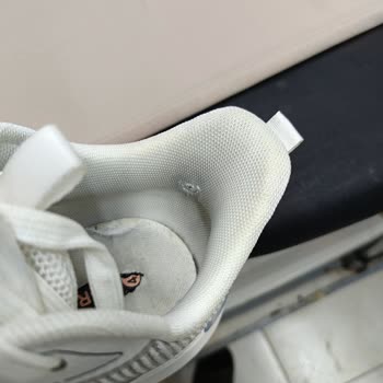 Kinetix FLO'nun Ayakkabı Sorunu