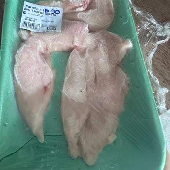 Carrefour SA'dan Alınıp Deterjan Kokan Tavuk