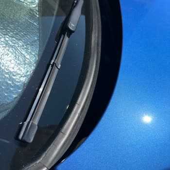 BMW 2015 Lcı 1 Serisi Aracın Ön Cam Fitili Erimesi || Çatlaması