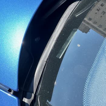 BMW 2015 Lcı 1 Serisi Aracın Ön Cam Fitili Erimesi || Çatlaması