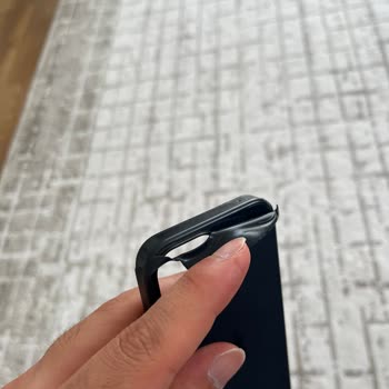 Apple Orijinal Silikon Kılıfın Soyulması