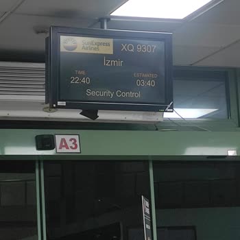 Sunexpress Adana-İzmir 6 Saatlik Rötarlı Uçuş Mağduriyeti!