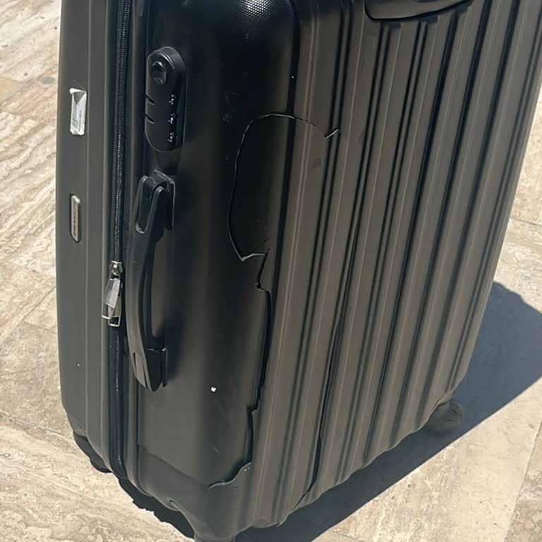 Volkan Metro Turizm Kırık Valizimi Biz Yapmadık Diyorlar