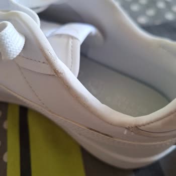 FLO Ayakkabı FLO Markasından Beklenmeyen Davranış.