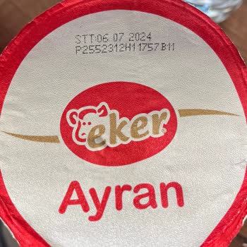 Eker Almış Olduğum Eker Marka Ayranın Tadının Bozuk Ve İçinden Küf Çıkması