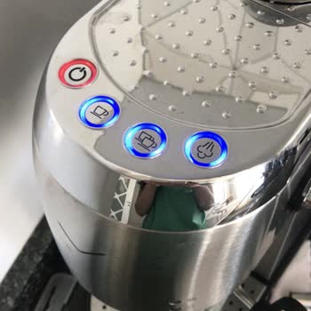 Vestel Yarı Otomatik Espresso Makinesi