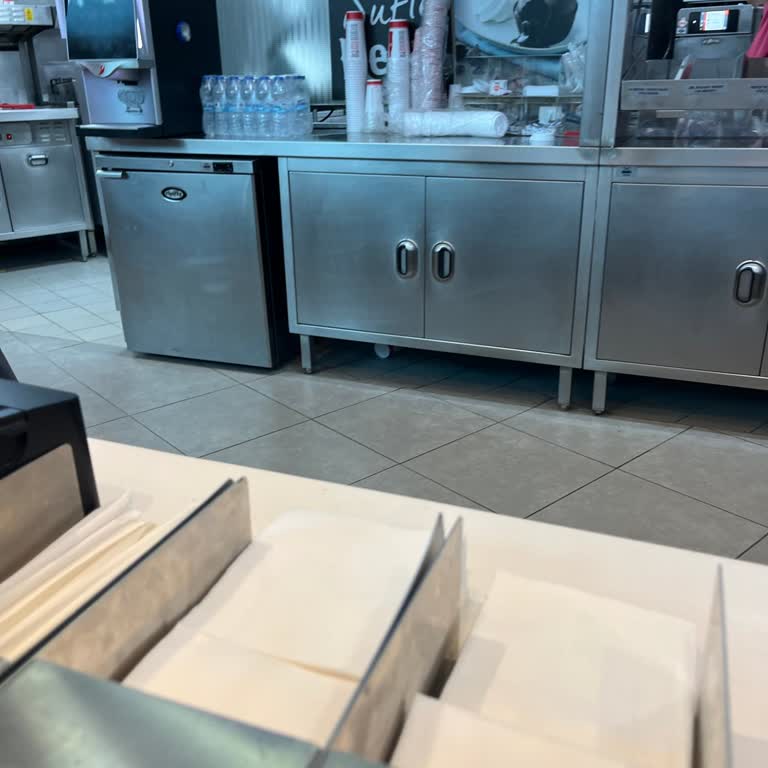 Adana Optimum Arbys Çalışanı Davranışı Hakkında