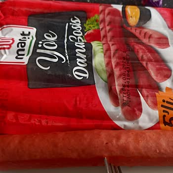 Maret Sosisten Kıl Çıktı