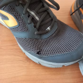 Decathlon'un Sözde 2 Yıl Garantili Ayakkabısı