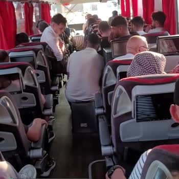 Öz Elazığlılar Turizm Ayakta Seyahat Ettiriyor Yolculara!