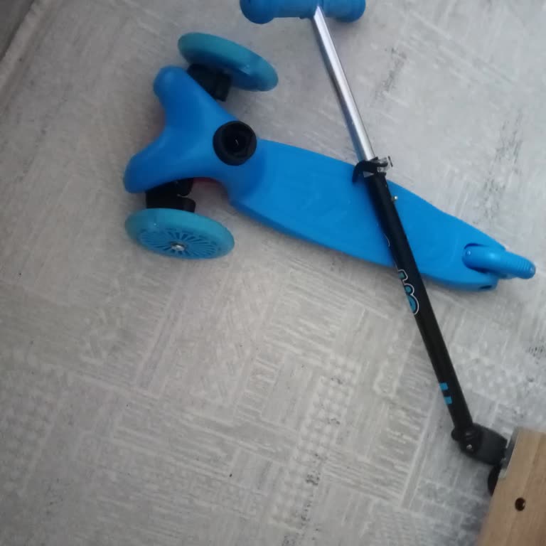 BİM Rookie Scooter Tutma Çubuğu Kırılması