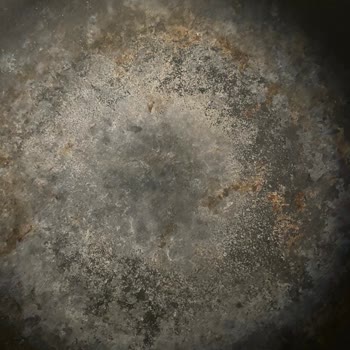 Lava Döküm Tencere Tabanının Rengi Attı