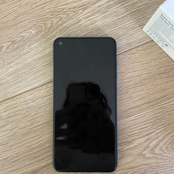 Amazon Fırsatkurdu Satıcısı Açılmış Telefon Satıyor