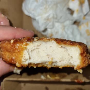 Burger Yiyelim Burgerinin İçindeki Şey Tavuk Değil