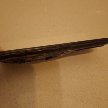 Hiçbir Sorunu Olmayan Realme Telefonum Şarjda Patladı.