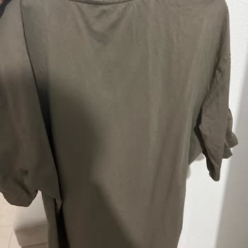 DeFacto T-shirt Çekiyor Eskisi Gibi Değil