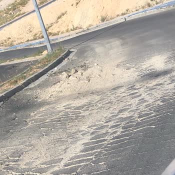 Selçuklu Belediyesi (Konya) Ardıçlı TOKİ'de Asfalt Ve Sinek Sorunları Acil Çözüm Bekliyor