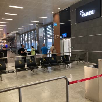 AJet (Anadolu Jet) Uçağın Kalkmasına Yarım Saat Varken Uçağa Bindirilmedik!
