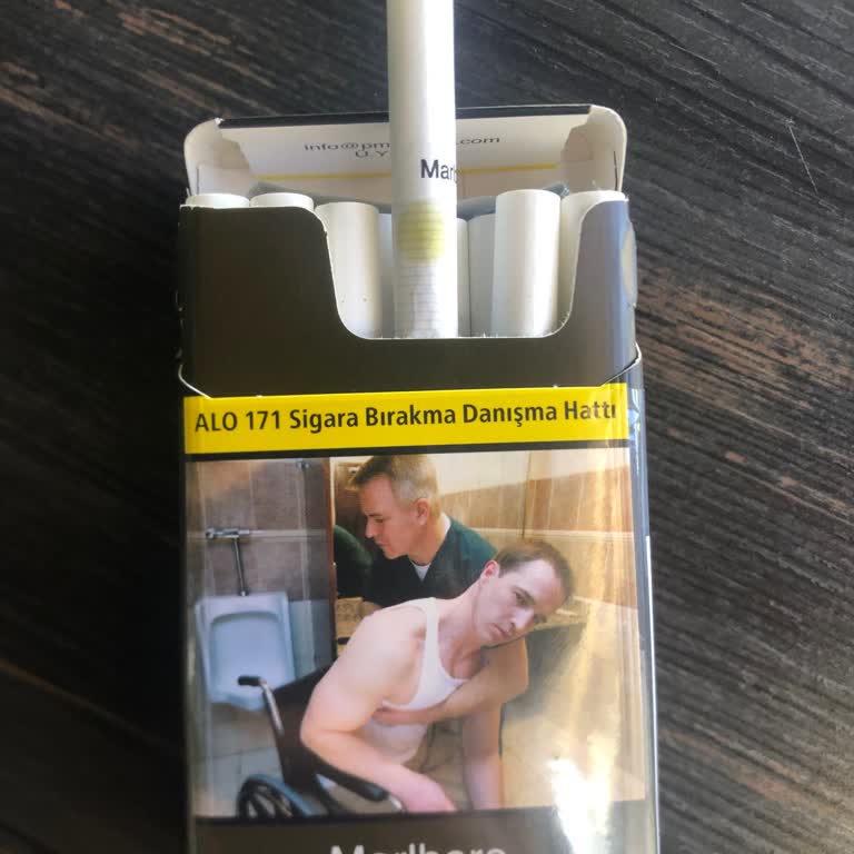 Marlboro Edge Sarı Leke