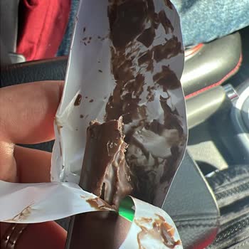 Kahve Dünyası Gofrik Çikolatada Kıl Şoku: Hijyen Sorunu!