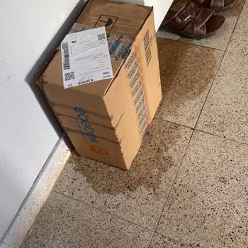 KARGOMsende Özensiz Bir Şekilde Taşınıp, Patlayan Ve Akan Ürün