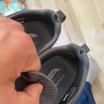 Boyner Skechers Ayakkabı İçten Yırtıldı