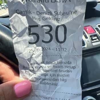 Garanti Bankası'na Zaten Gitmiyoruz Ama Gidince De Sıra Da Gelmiyor.