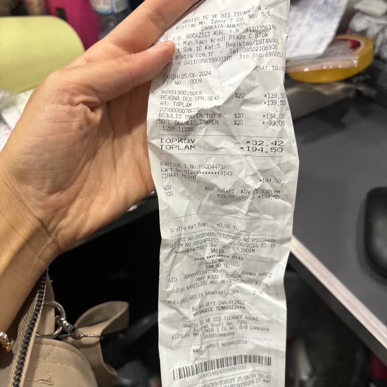 Gratis Kızılay İzmir Şubesi'nde Sürekli Yaşanan Sorunlar