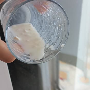 Tarihi Geçmemiş Pınar Süt'te Yoğurt Benzeri Parça Şoku!