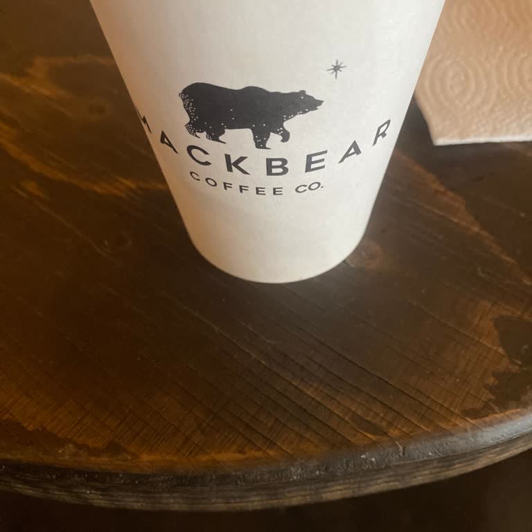 Mackbear Coffee Bayat Ve Soğuk Kahve Deneyimi