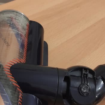 Dyson Hair Removal Vanes Başlığının Tekerlekleri KIRILDI-STOKTA Yok
