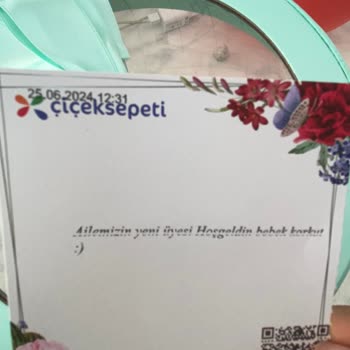 ÇiçekSepeti Sipariş Görüntüsüyle Uyuşmayan Ve Kurumuş Çiçekler