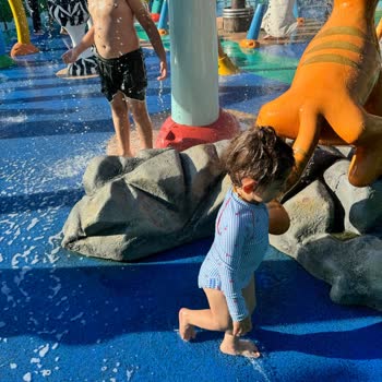 Hilltown Karşıyaka AVM Hilltown Su Parkı