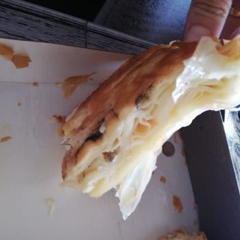 Melekoğlu Baklava BÖREK-BAKLAVA Bozuk Çıktı