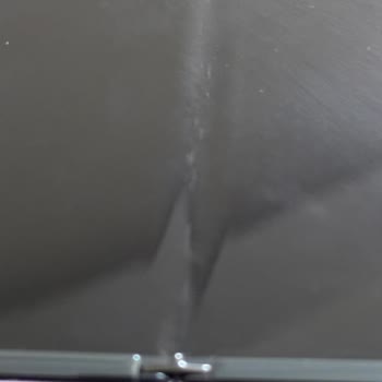 Samsung Telefon Samsung Z Flip Katlama Yerinde Beyaz Cizgi Oluşumu