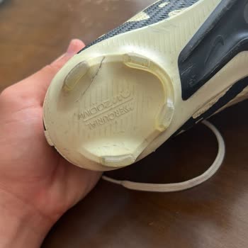 Nike Aldığım Kalitesi Düşük Krampon