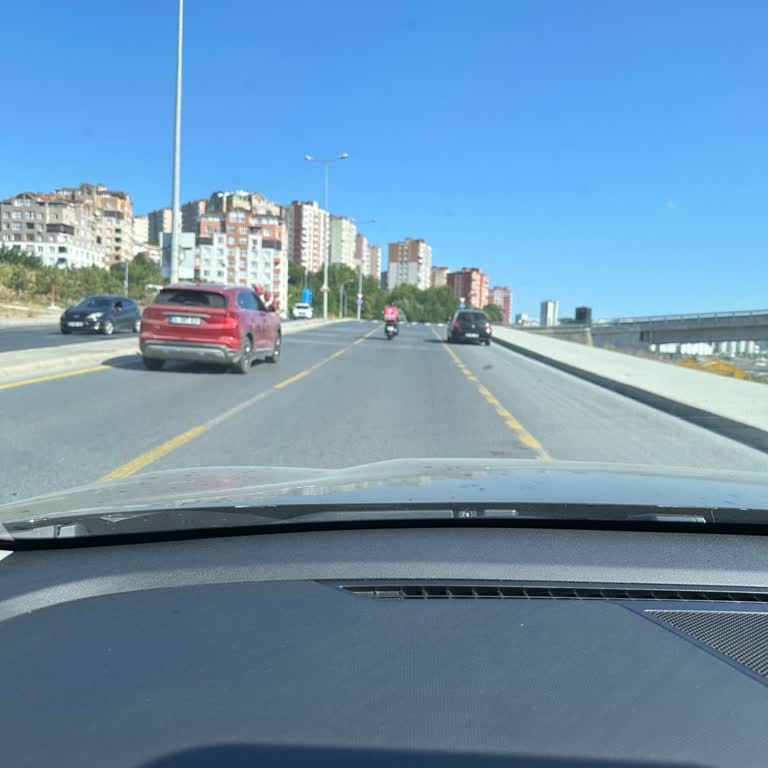 Yemeksepeti Motor Kurye Trafikte Saldırdı