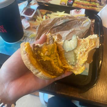 Saloon Burger Yanlış Ve Eksik Sipariş Teslimatı