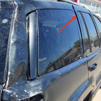 Jeep Grand Cherokee's Airbag Didn't Deploy in Critical Incident