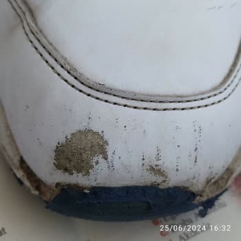 FLO Mağazası Sattığı Ürünün Arkasında Durmuyor