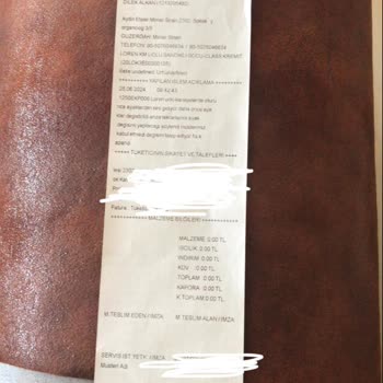 Bellona Loren Koltuk Oturup Kalkerken Ses Çıkarıyor