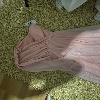 Keikei Müşteriler İle İlgilenmiyor. Hizmet Kötü