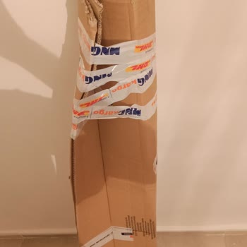 Decathlon'dan Aldığım Plaj Şemsiyesi Kartona Sarılarak Gönderilmiş